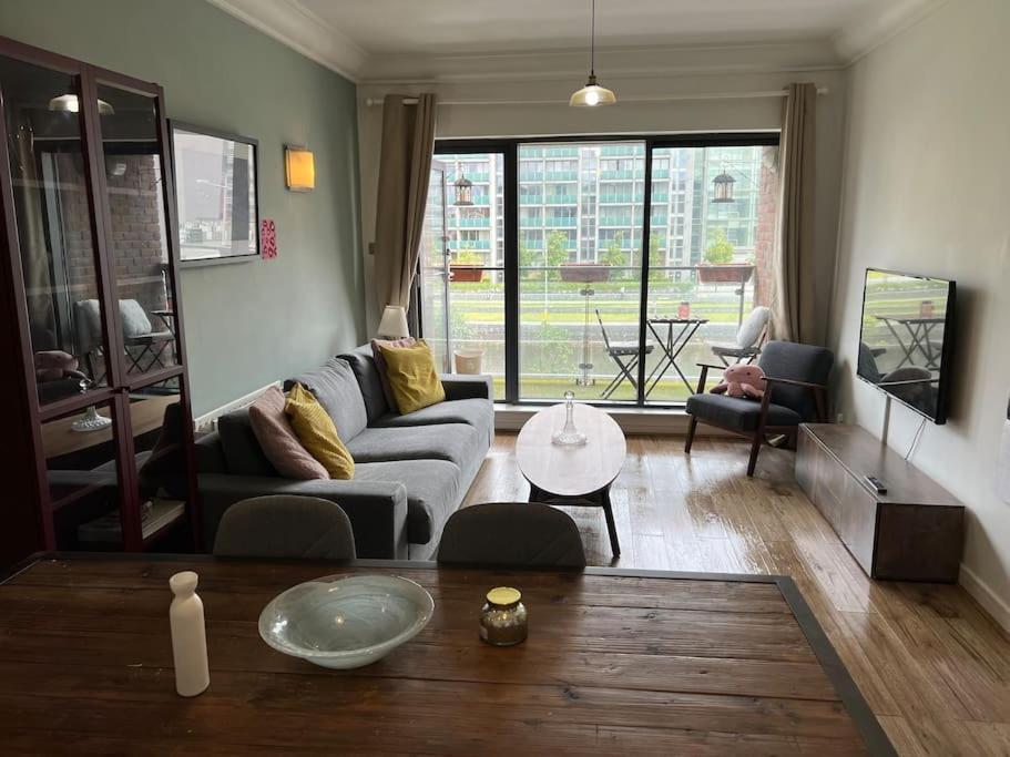 Apartmán Stylish Flat With River View Dublin Exteriér fotografie