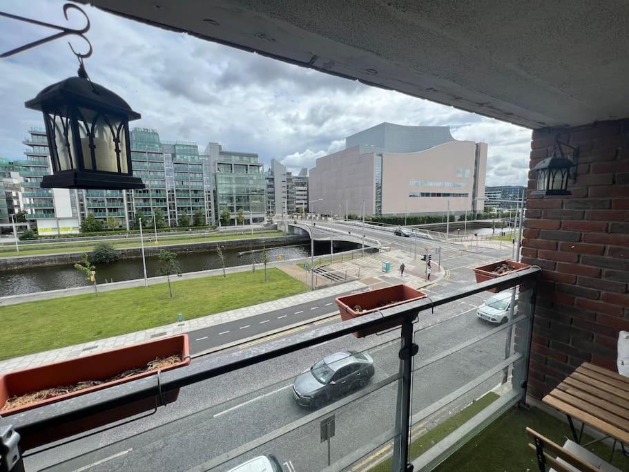 Apartmán Stylish Flat With River View Dublin Exteriér fotografie